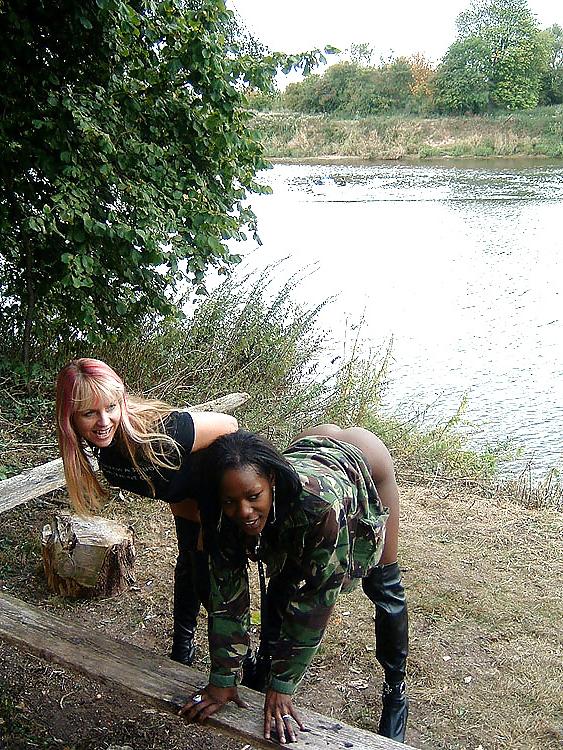 16P Two lesbians outdoor