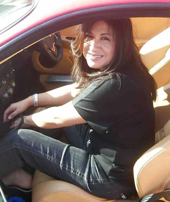 22P Slutty Amateur Milf