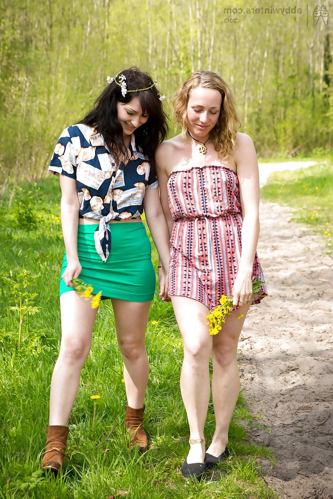 16P Horny lesbian couple Rose D and Yale getting each other's pussies wet