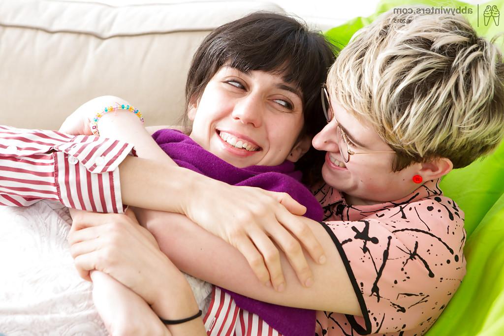 16P Hairy amateur lesbians Maely and Salma getting nasty really fast