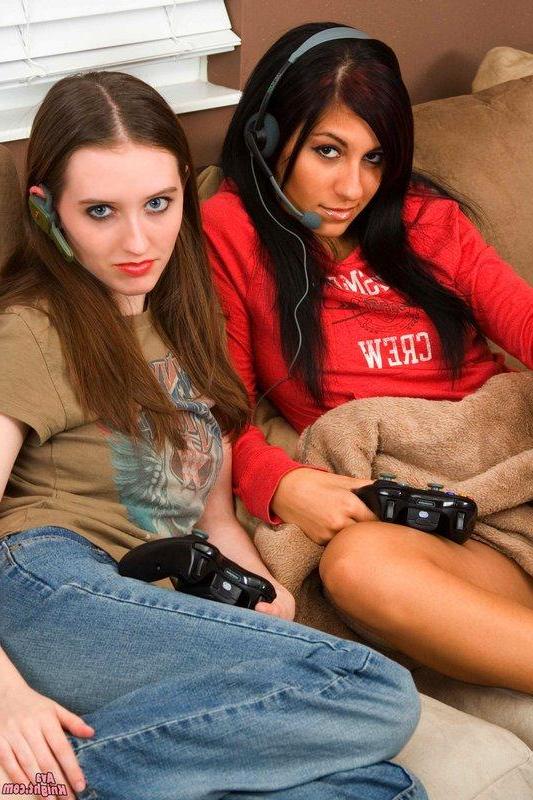 20P Pictures of teen porn girl Ava Knight having hot lesbian sex with Raven Riley