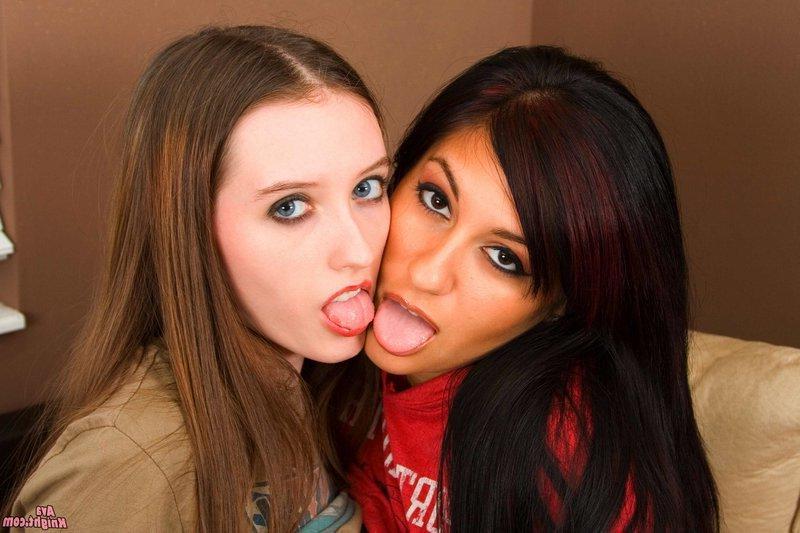 20P Pictures of teen porn girl Ava Knight having hot lesbian sex with Raven Riley