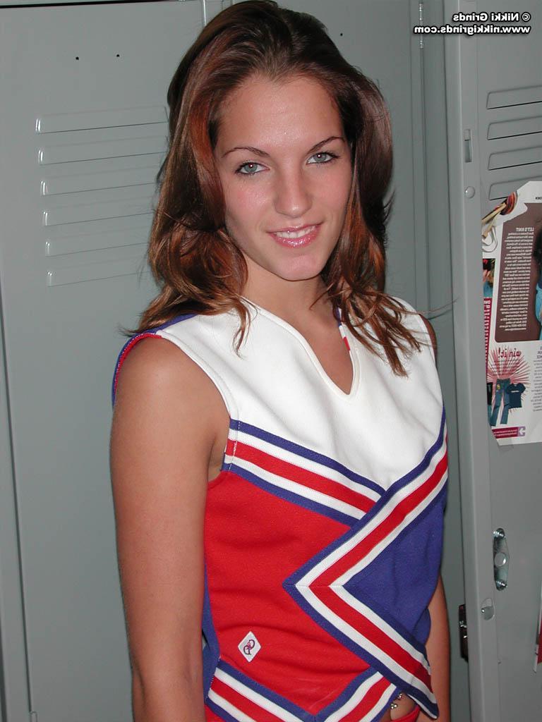 20P Three cheerleaders explore lesbian sex in the locker room