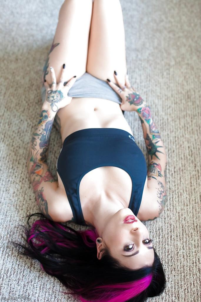 16P Amateur MILF model Joanna Angel showing off tattoos and nice butt