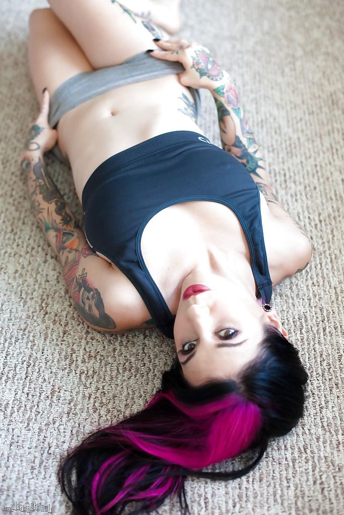 16P Amateur MILF model Joanna Angel showing off tattoos and nice butt