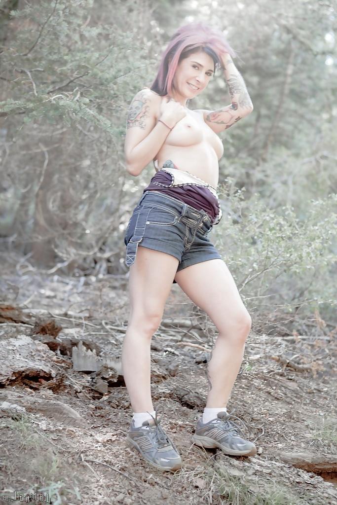 16P Astounding amateur milf Joanna Angel is masturbating outdoor
