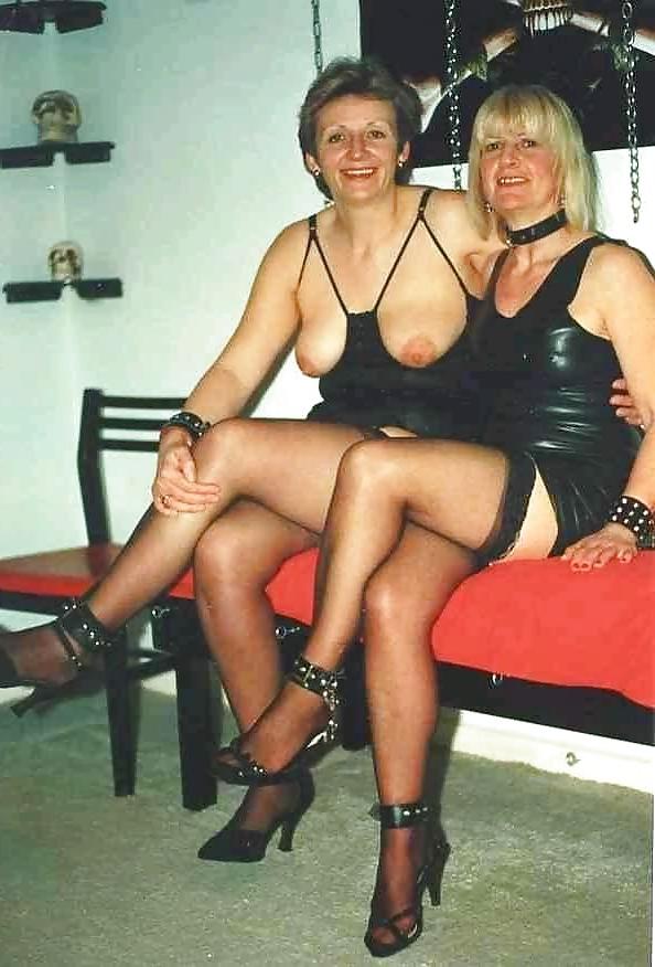 25P Older Women & Their Younger Lesbian Lovers 5