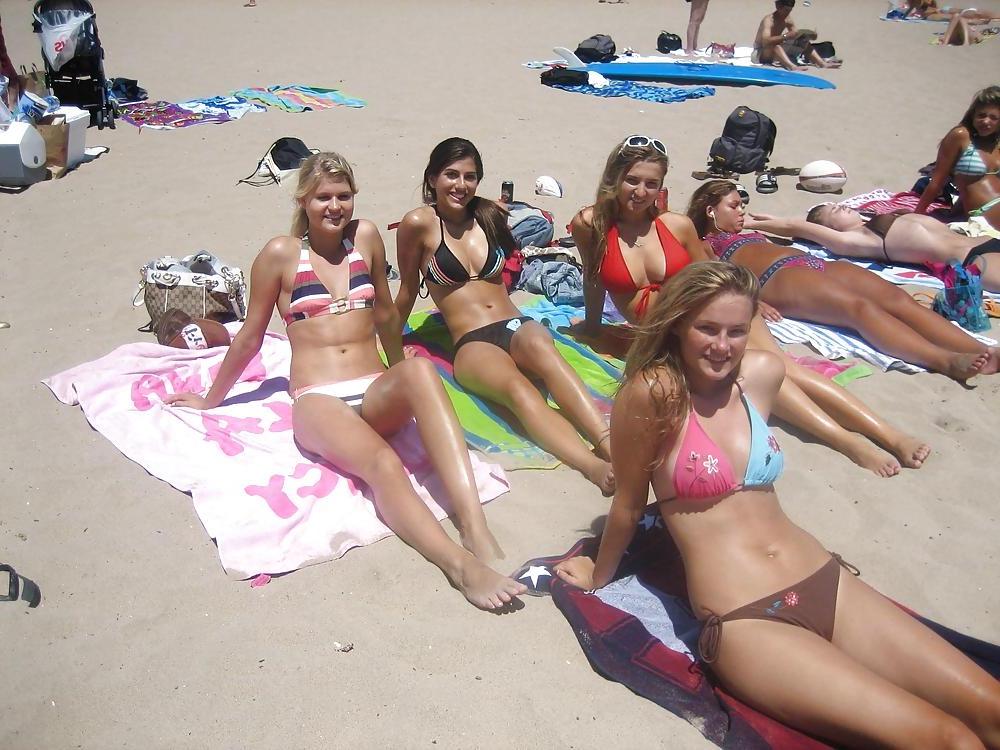 25P Lesbian Girls on Beach