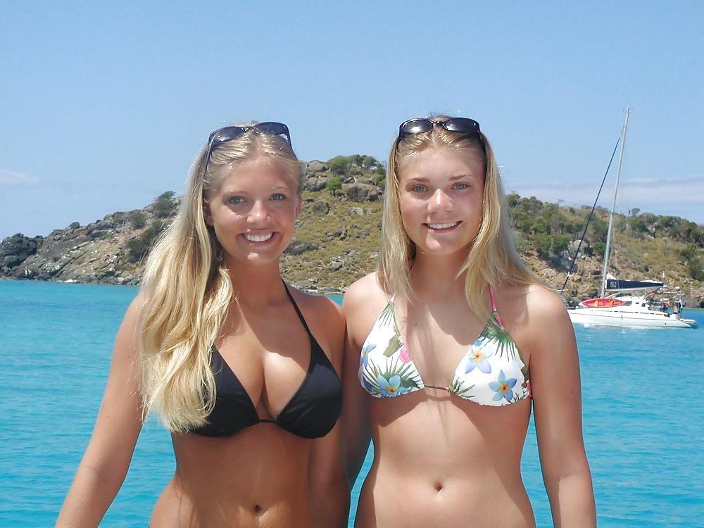 25P Lesbian Girls on Beach