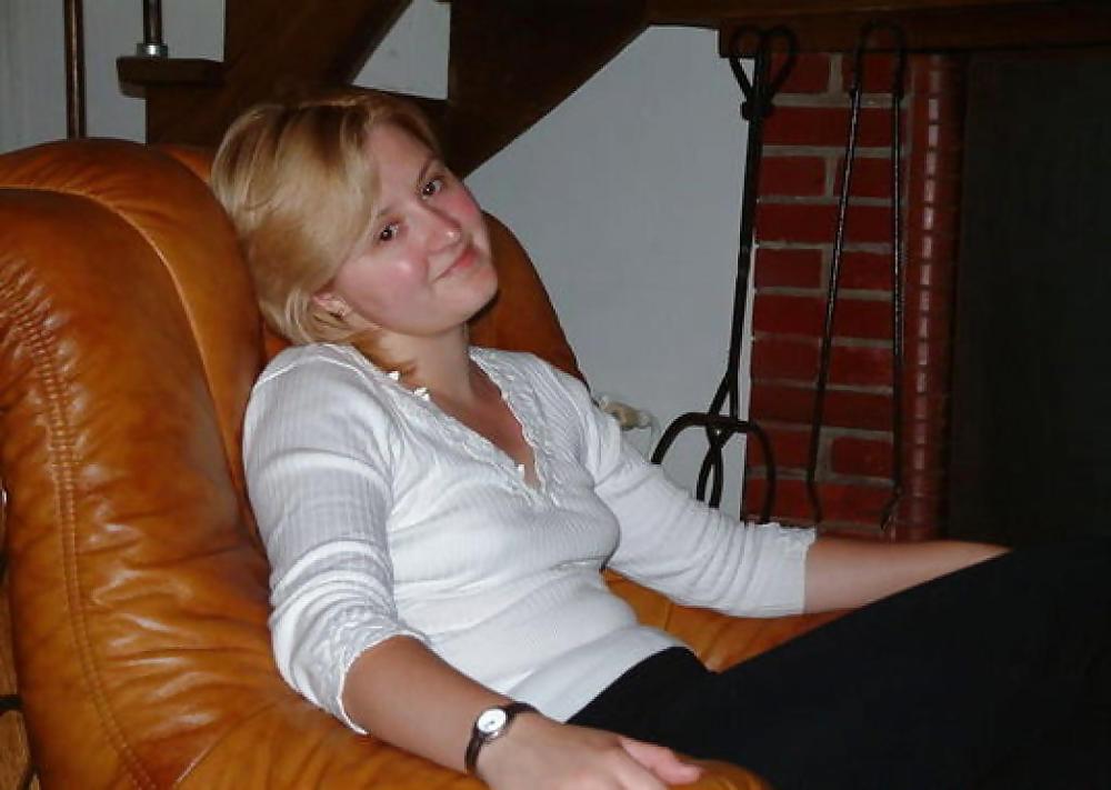 23P UK Amateur Milf Rachel