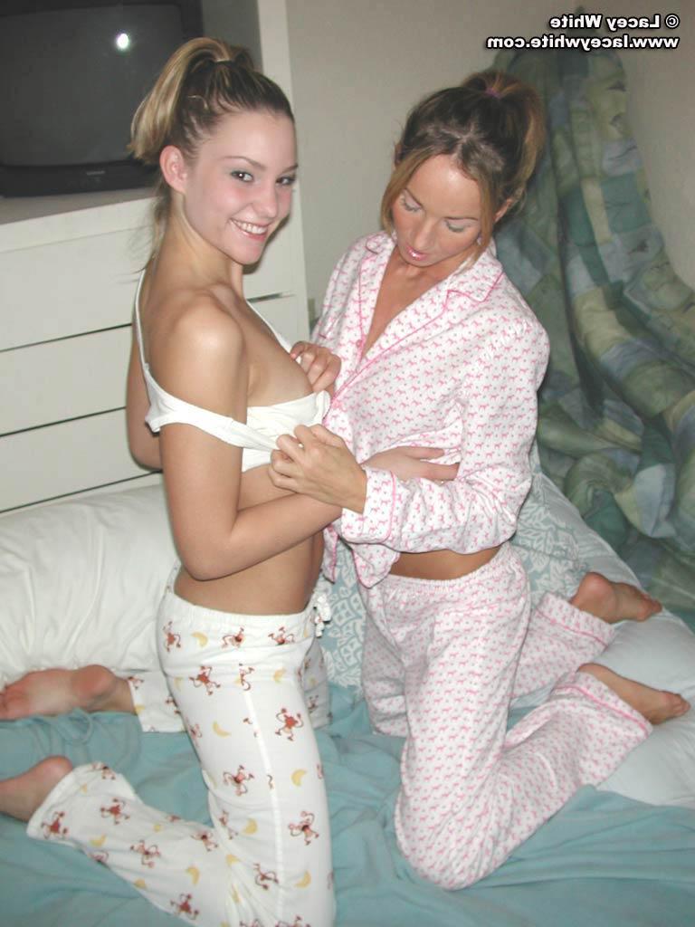 20P Pictures of two teen coeds in panties