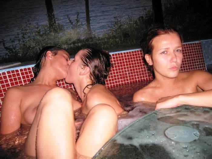 10P Horny amateur lesbos go wild with their girlfriends
