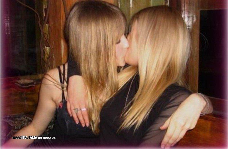 14P Pictures of sizzling hot amateur lesbian girlfriends kissing in public
