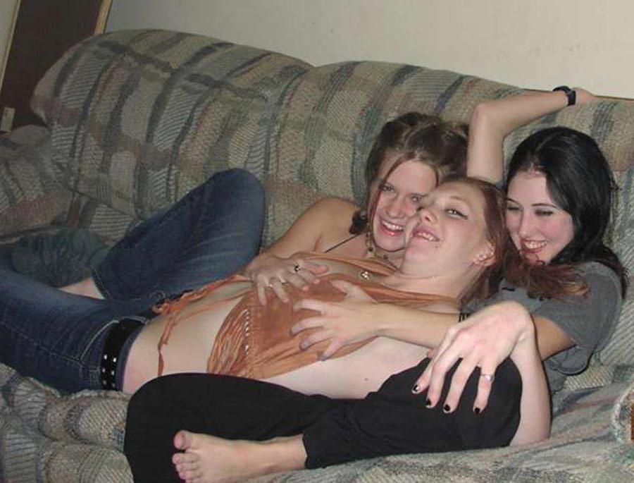 15P Pictures of hot lesbian teens going wild