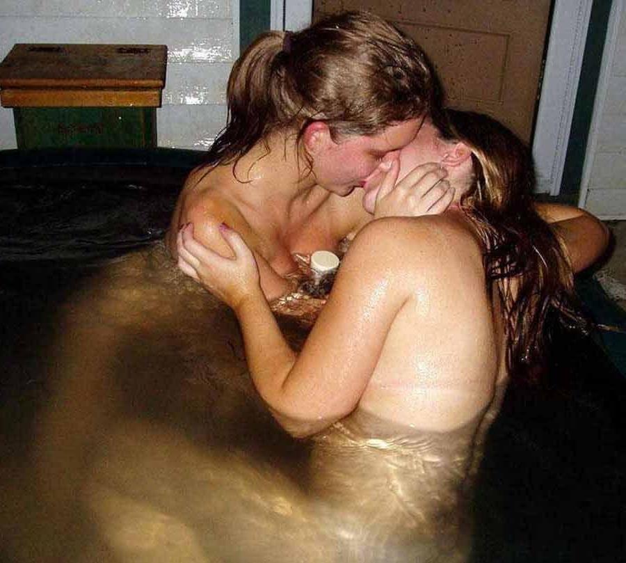 16P Pictures of crazy girlfriends going lesbian