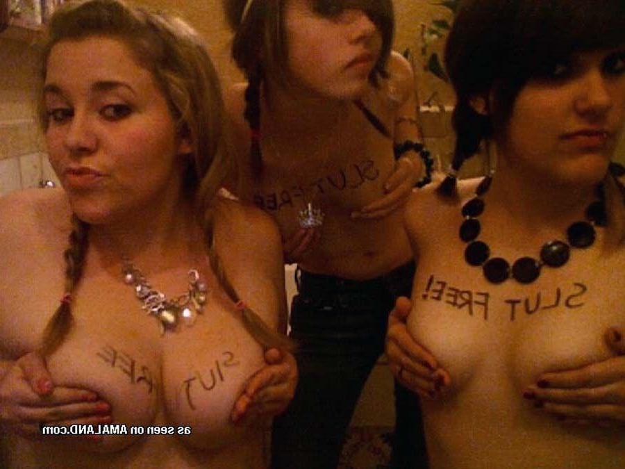 16P Pictures of sexy girlfriends going lesbian