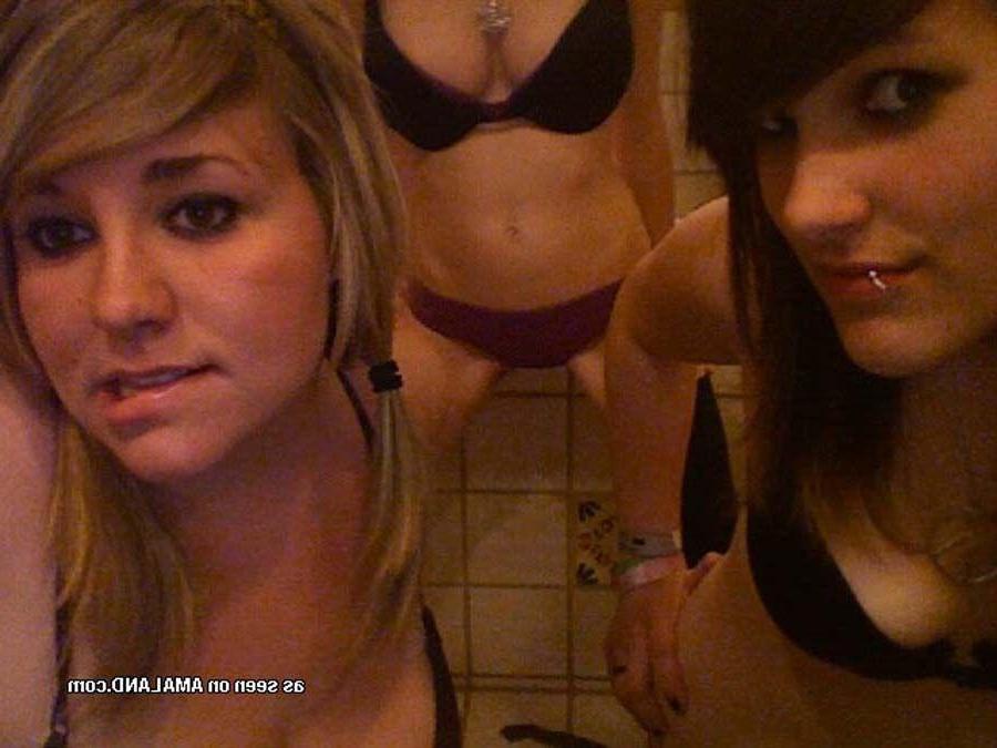16P Pictures of sexy girlfriends going lesbian