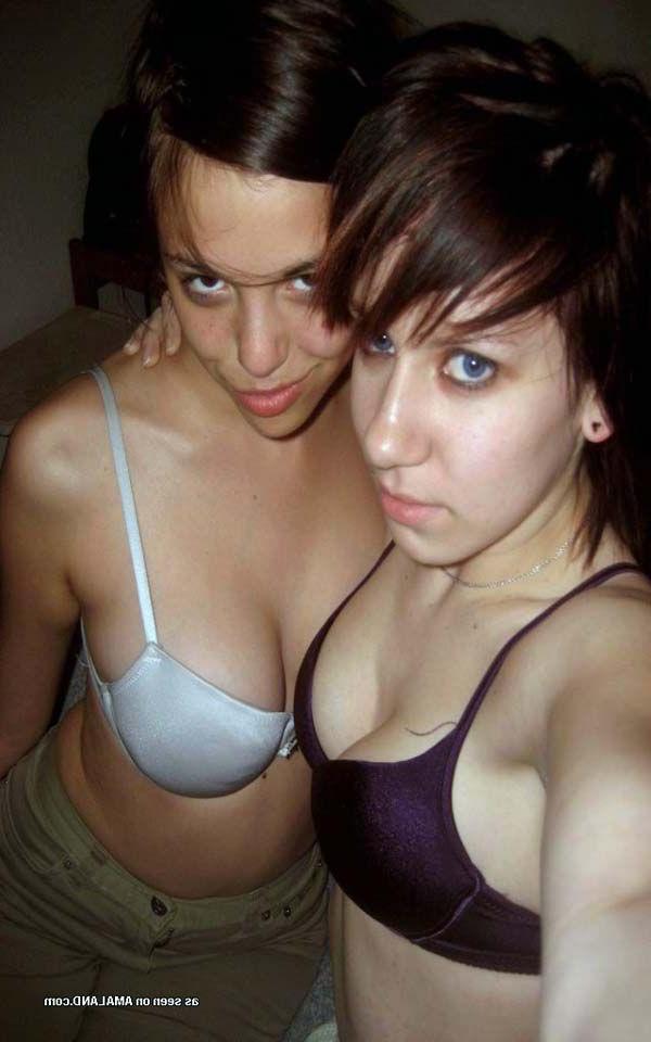 15P Pictures of hot girlfriends going lesbian