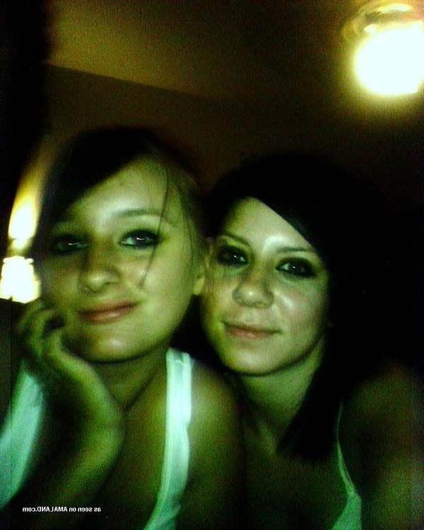 15P Pictures of hot girlfriends going lesbian