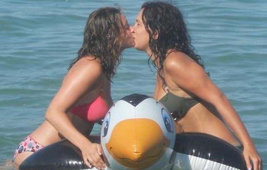 16P Pictures of hot lesbian teens on a beach