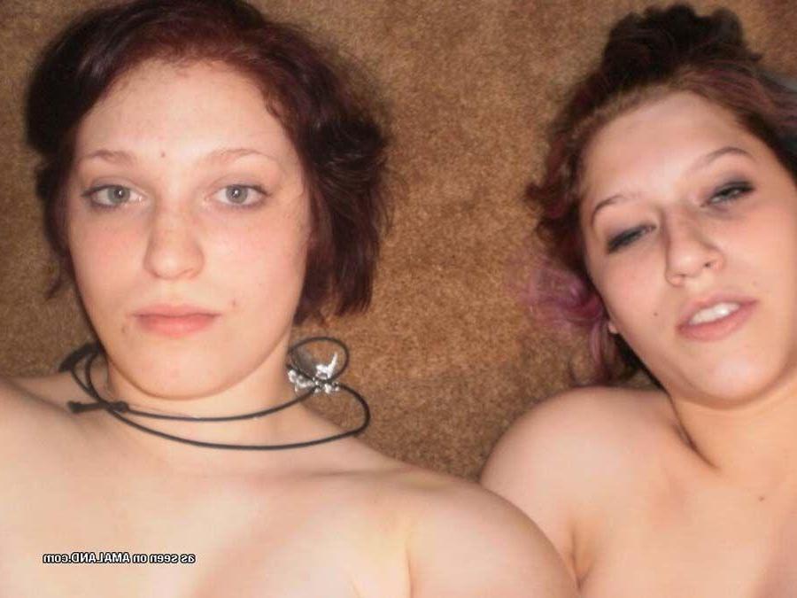 15P Pictures of lesbian girlfriends going down