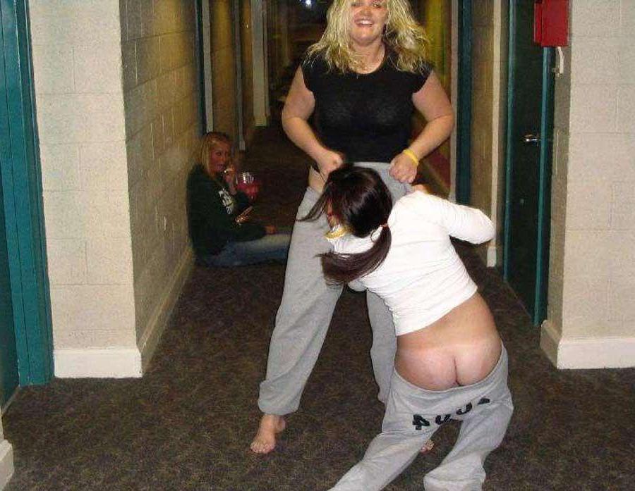 15P Pictures of hot teen girls going lesbian