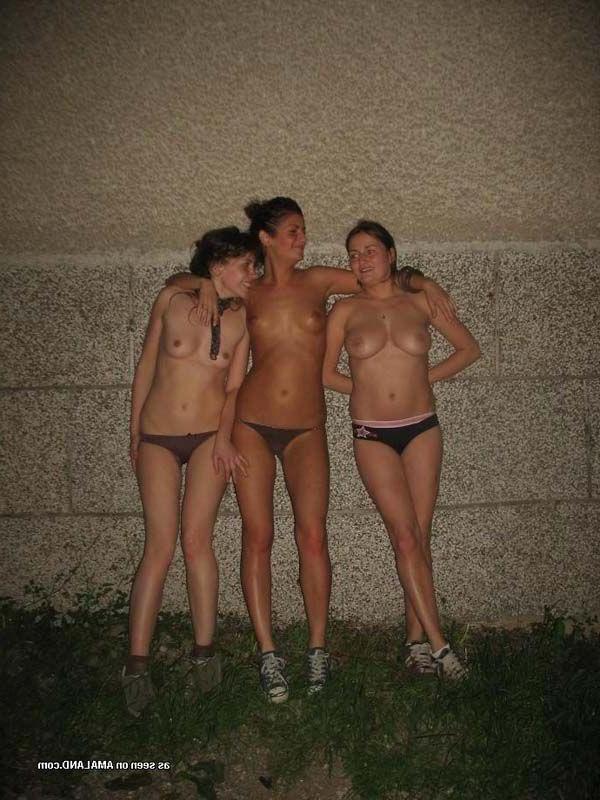 16P Pictures of wild teen lesbians going crazy