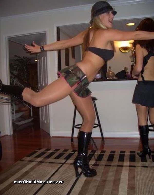 16P Pictures of lesbian girlfriends enjoying pussy