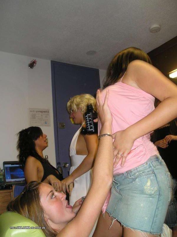 16P Pictures of lesbian girlfriends going wild