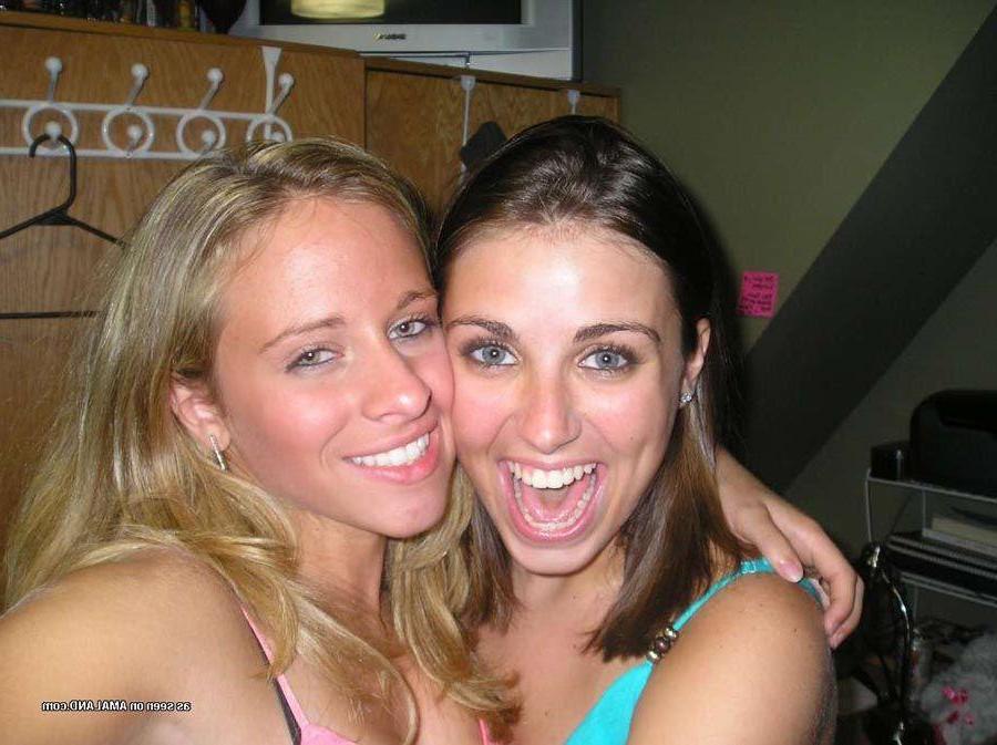 16P Pictures of lesbian girlfriends going wild