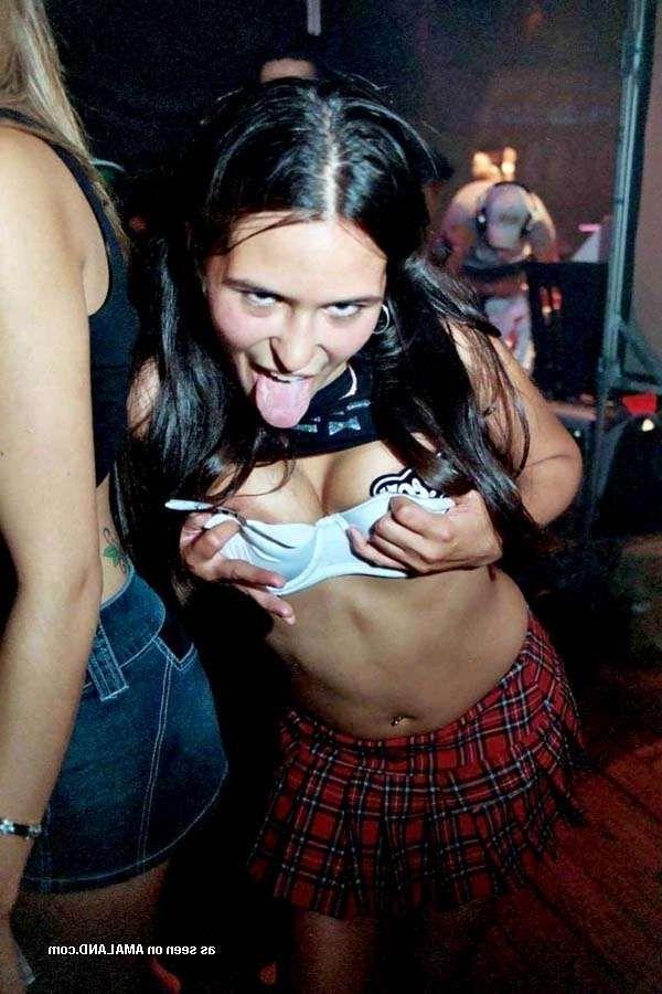 16P Pictures of lesbian girlfriends going wild
