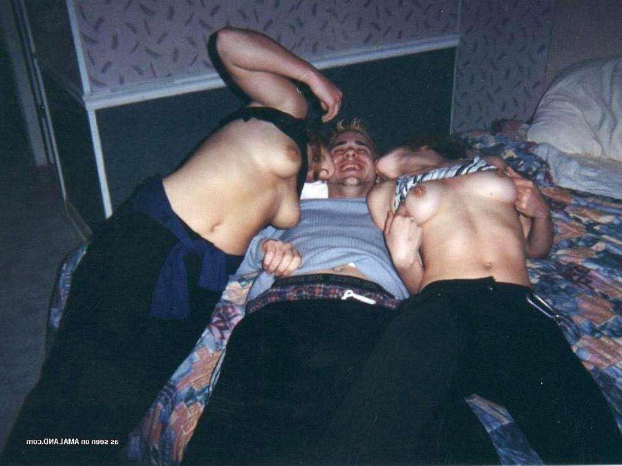 16P Pictures of lesbian girlfriends going wild