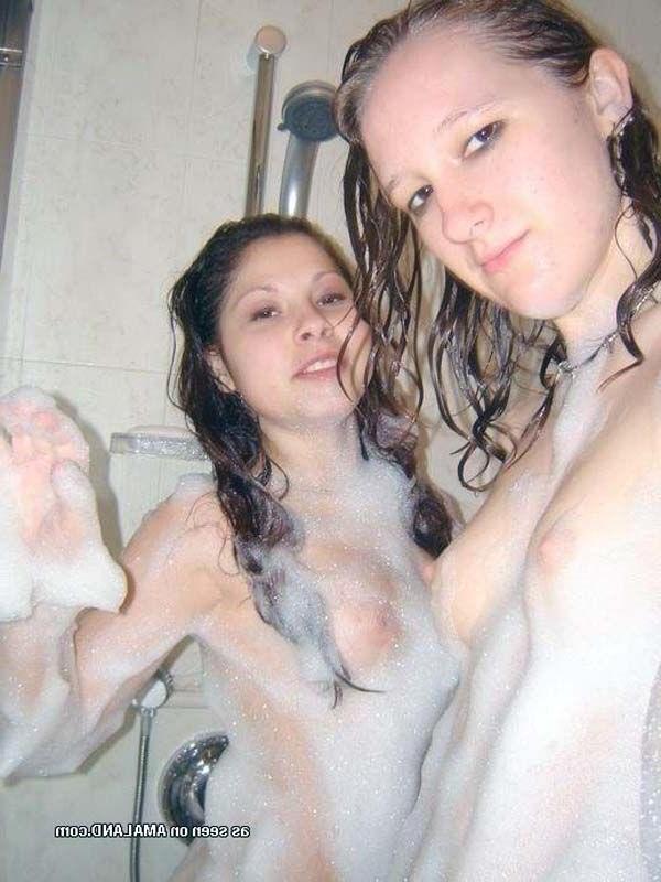 16P Pictures of lesbian girlfriends going at it