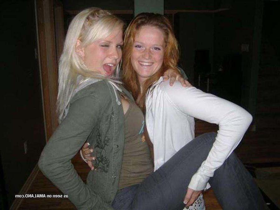 16P Pictures of lesbian girlfriends going at it