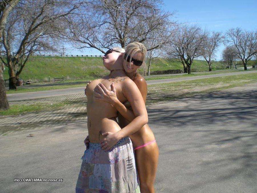 16P Pictures of hot lesbian girlfriends going wild