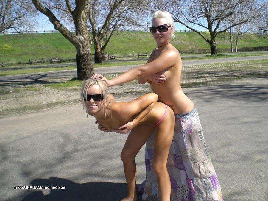 16P Pictures of hot lesbian girlfriends going wild