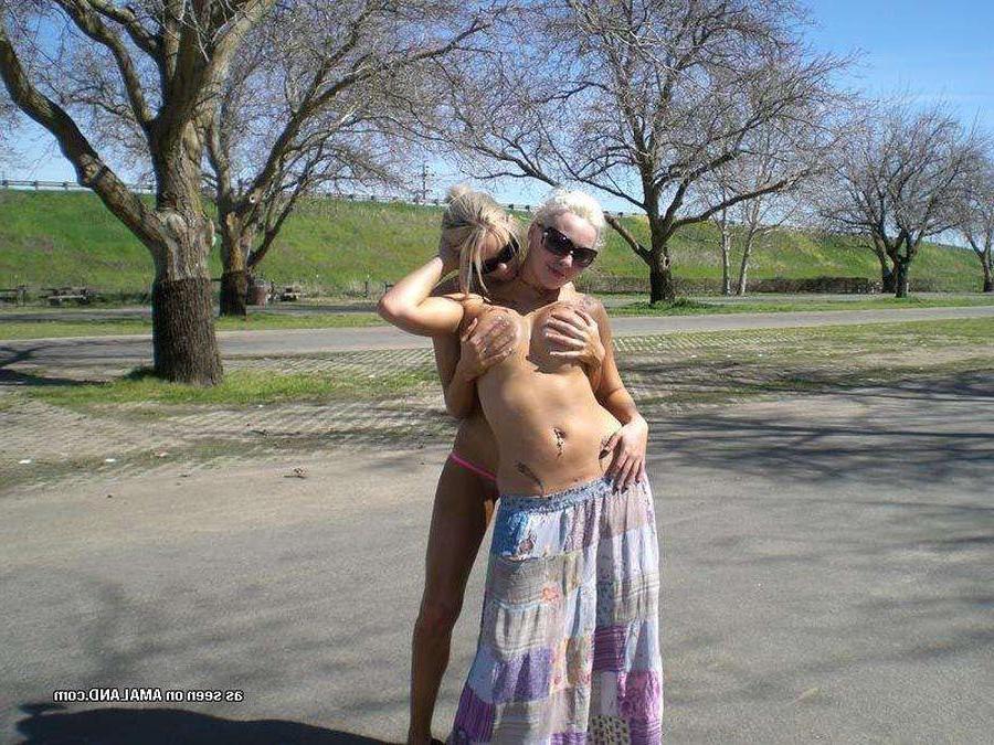 16P Pictures of hot lesbian girlfriends going wild