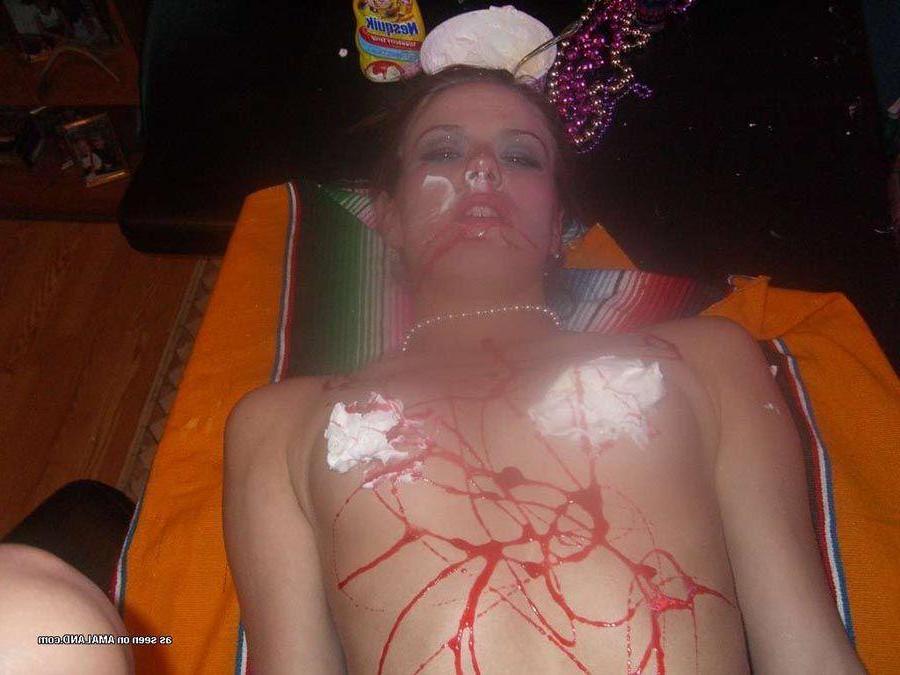 16P Pictures of lesbian amateurs going wild
