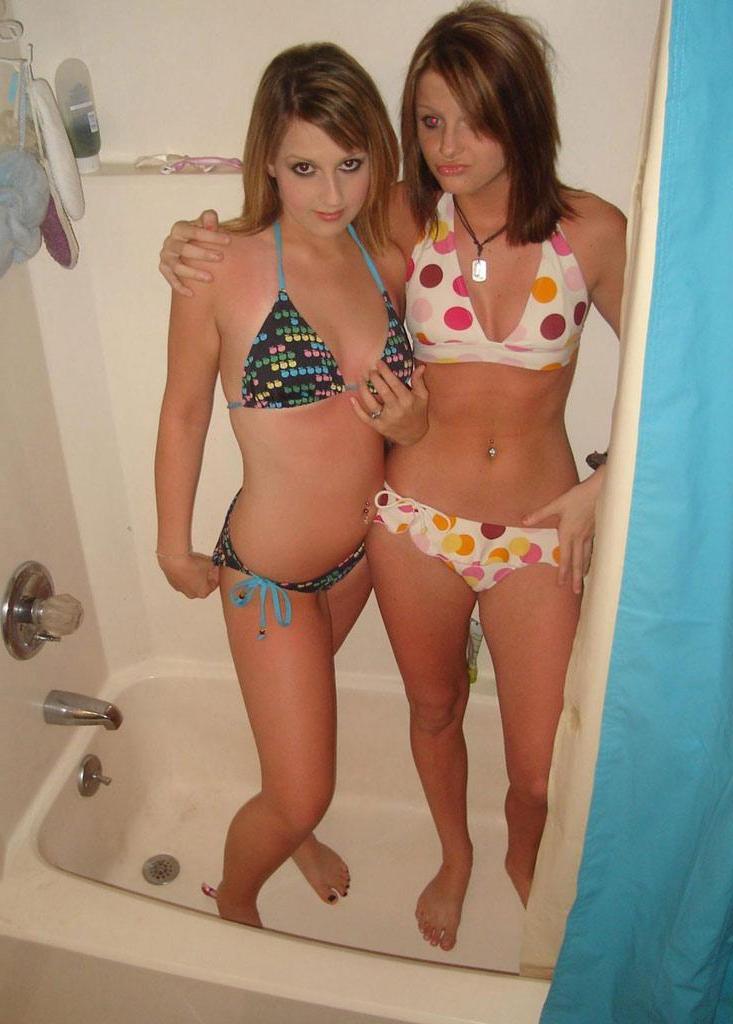 15P Pictures of crazy hot teens getting naughty on camera