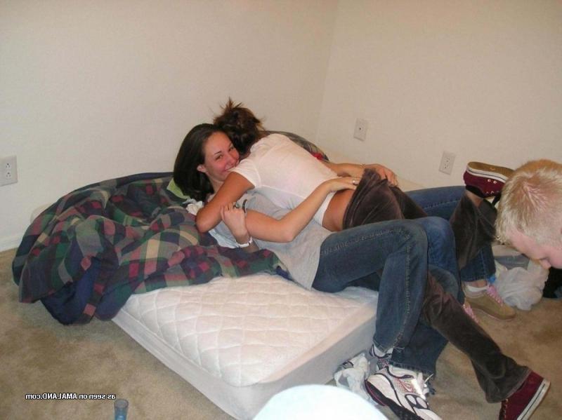 14P Pictures of lesbian amateur girlfriends going at it on camera