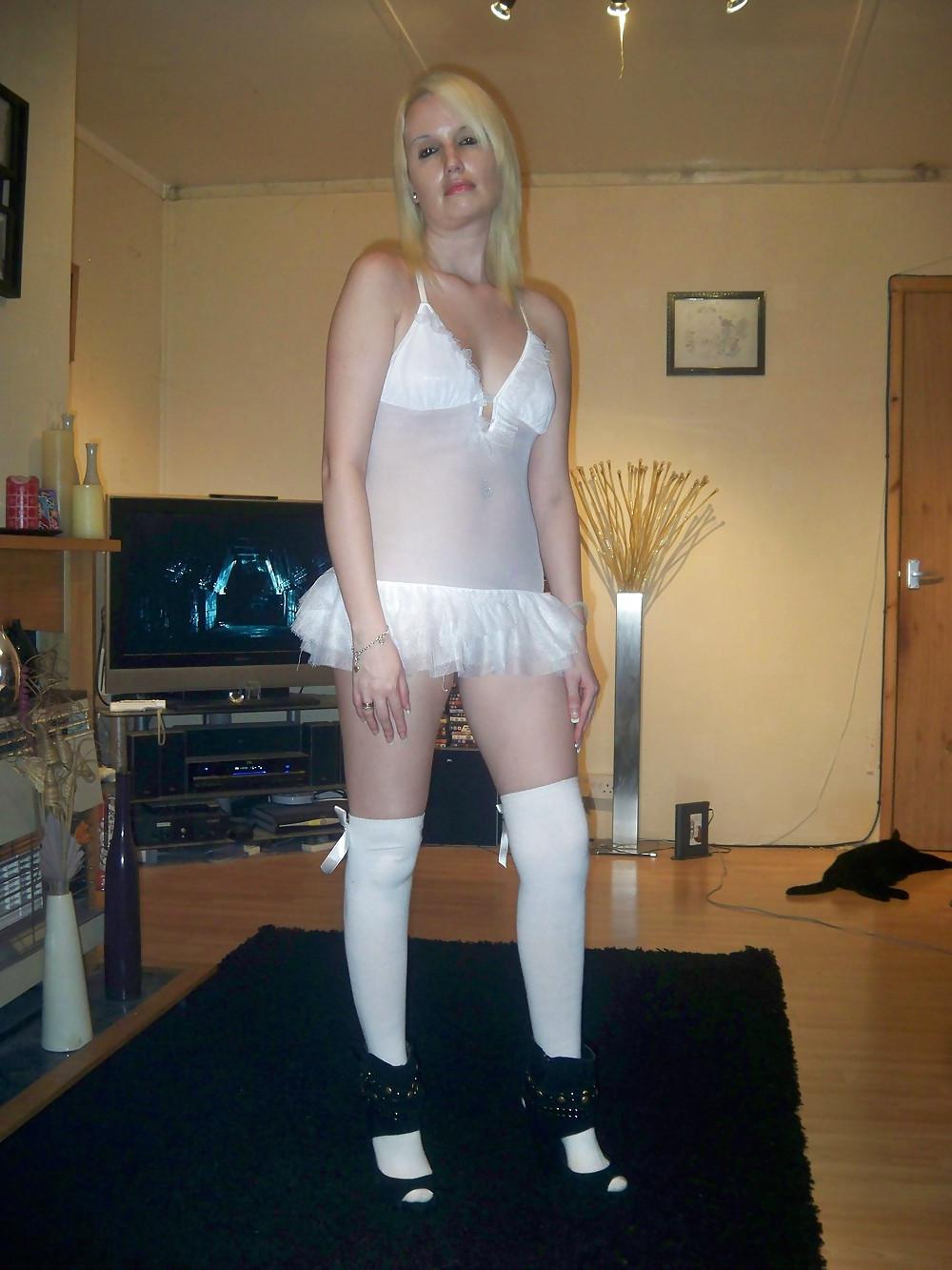 25P UK Amateur Milf Blonde Facial