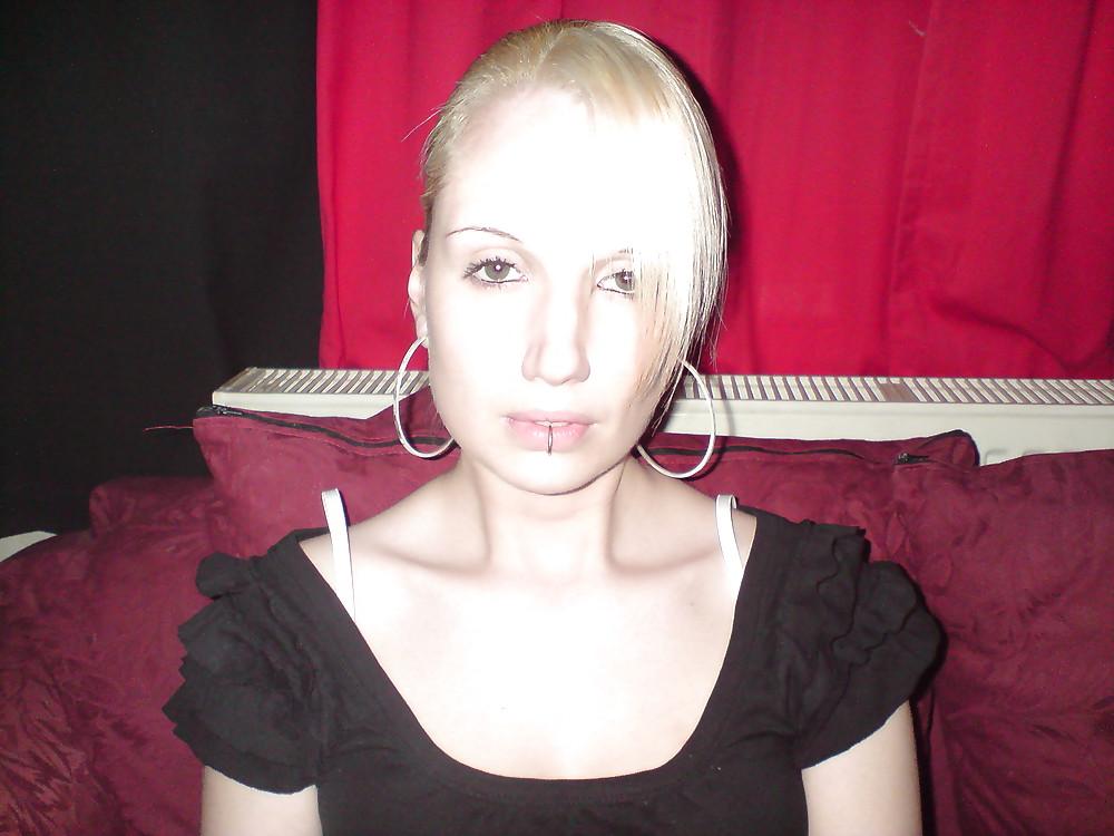 25P UK Amateur Milf Blonde Facial