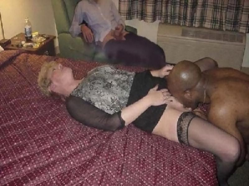 16P Amateur interracial cuckold pictures