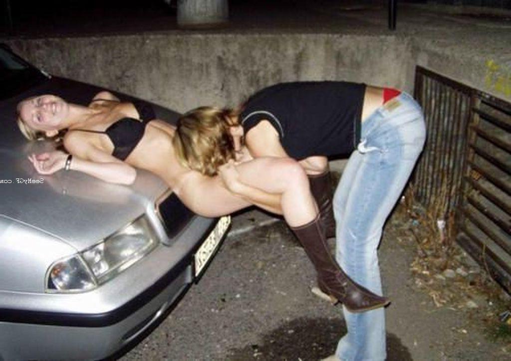 12P Amateur lesbian girlfriends kissing and licking