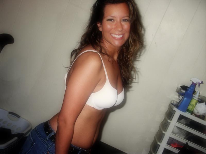 10P Amateur milf revealing naughty side in self shot pics