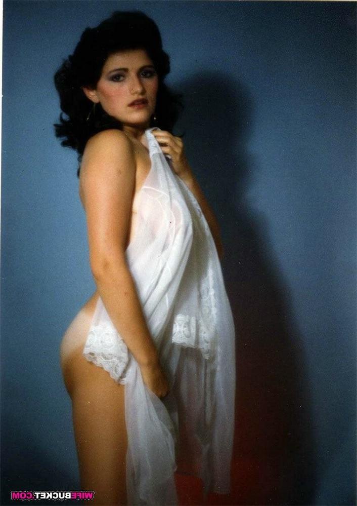 15P Submitted amateur MILF sex pics