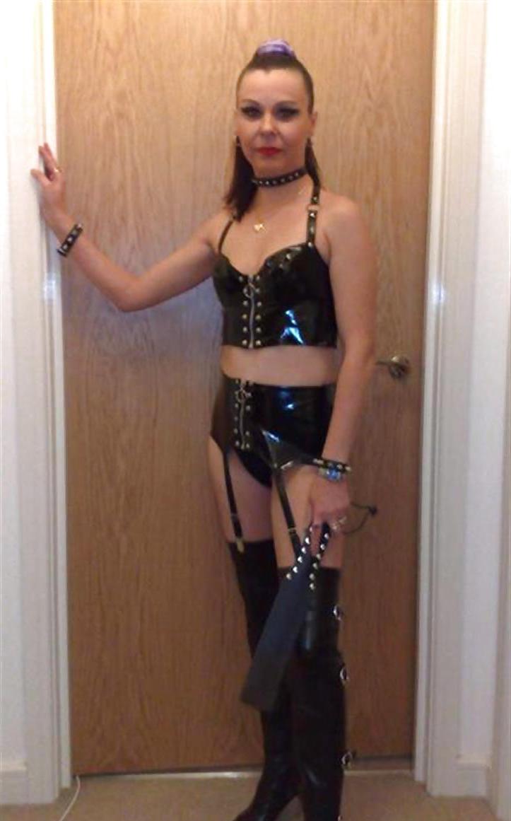 25P UK Amateur Milf Slag