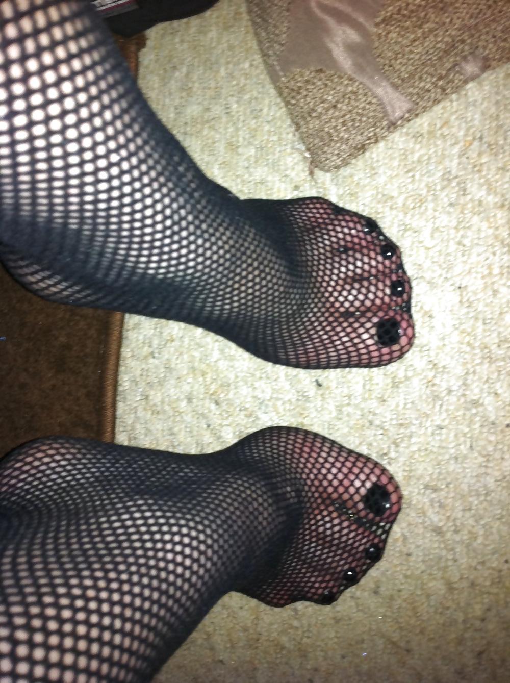 21P Girlfriends sexy feet