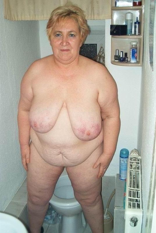 16P watch amateur tits