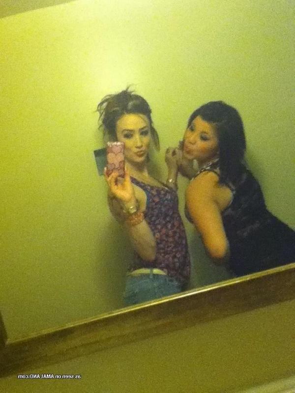 14P Camwhoring lesbian BFFs posing slutty at home
